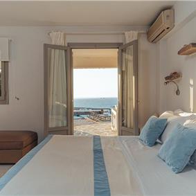 4 bedroom villa with pool, Paros, sleeps 8